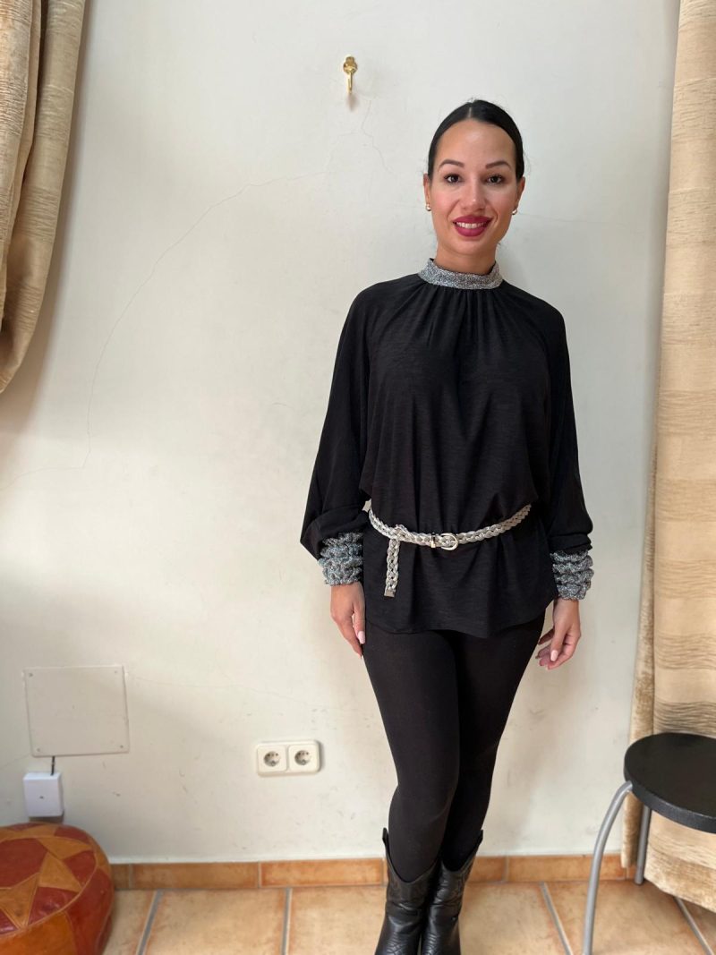 Blusa negra